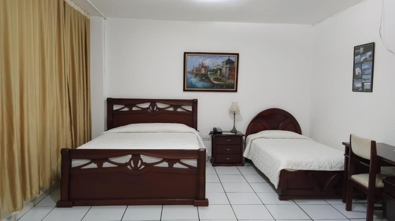 סנטו דומינגו דה לוס קולורדוס Hotel Puerta Del Sol מראה חיצוני תמונה